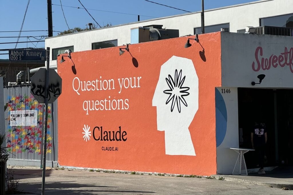 Claude-ad-e1733259907871